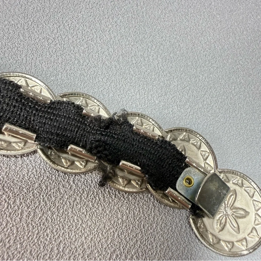Vintage Silver Floral Sand Dollar Medallion Waist Chain Belt